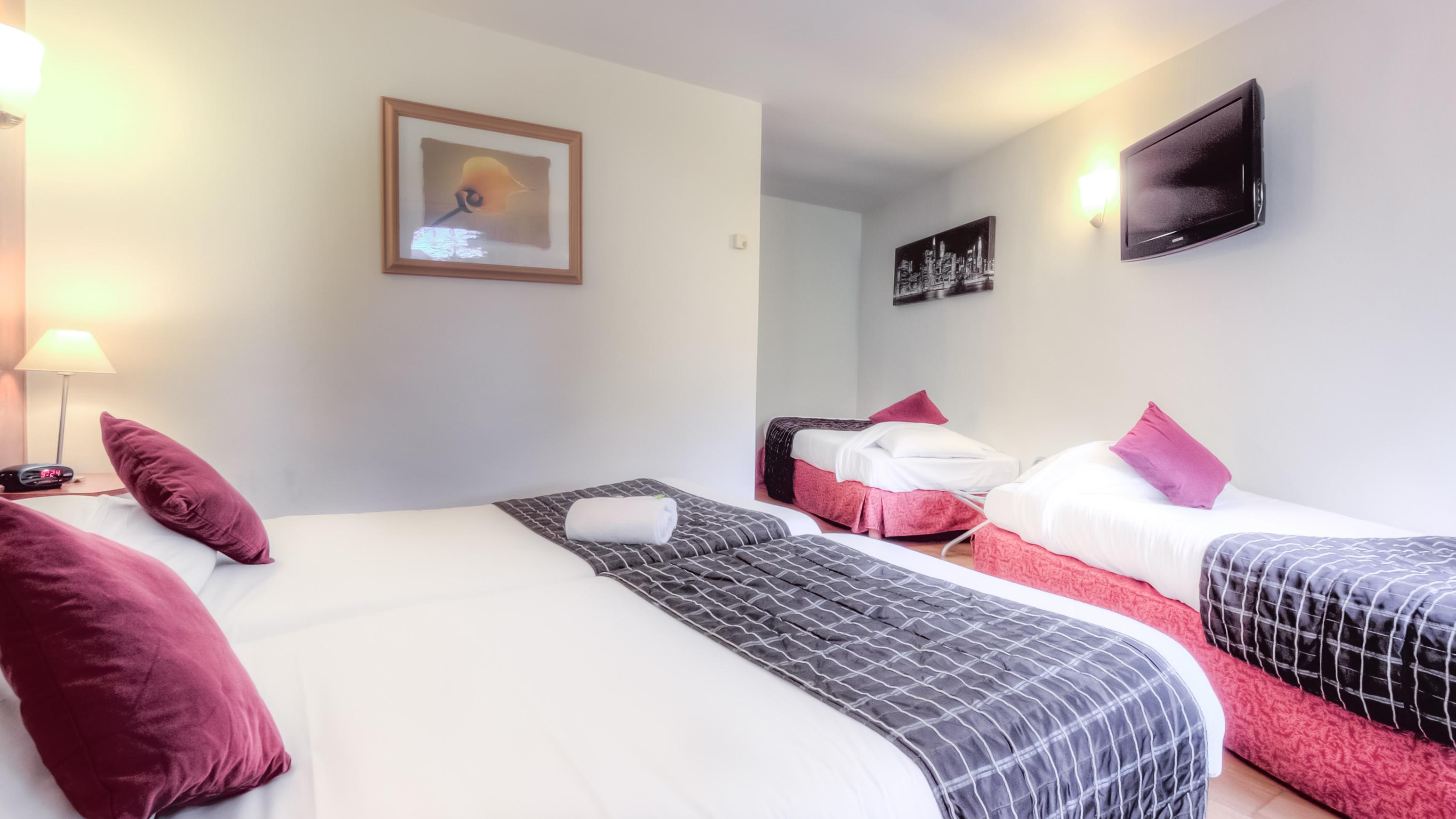 Logis Hotel Restaurant Des Acacias Lille Neuville En Ferrain Neuville-en-Ferrain Zewnętrze zdjęcie