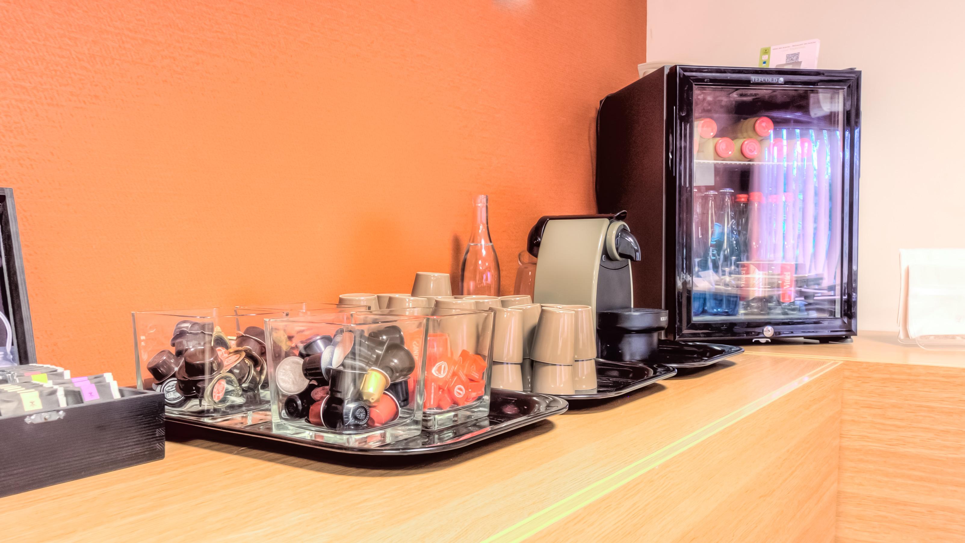 Logis Hotel Restaurant Des Acacias Lille Neuville En Ferrain Neuville-en-Ferrain Zewnętrze zdjęcie