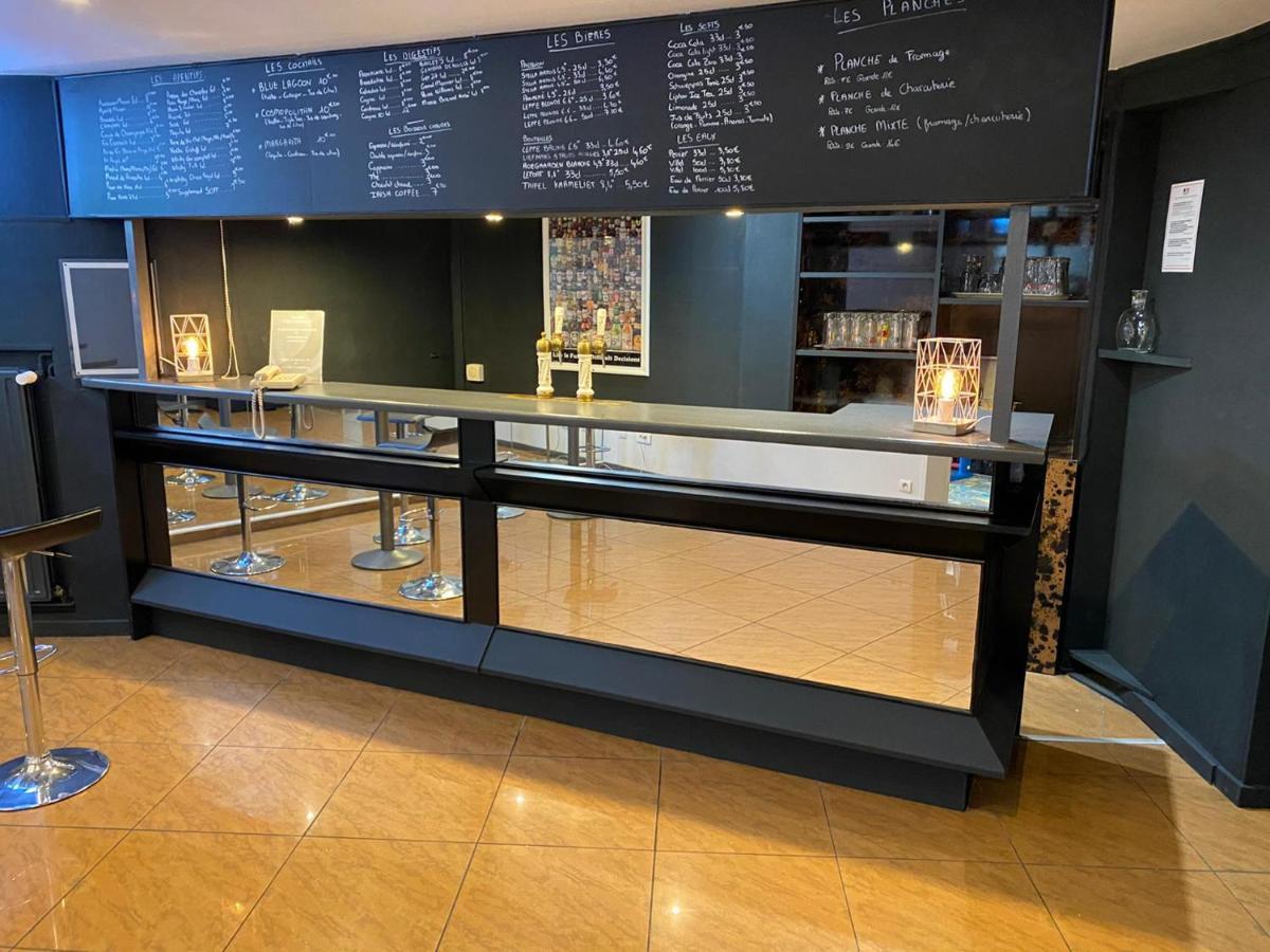 Logis Hotel Restaurant Des Acacias Lille Neuville En Ferrain Neuville-en-Ferrain Zewnętrze zdjęcie
