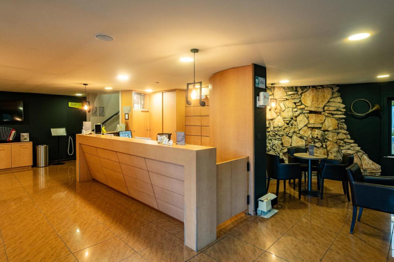 Logis Hotel Restaurant Des Acacias Lille Neuville En Ferrain Neuville-en-Ferrain Zewnętrze zdjęcie