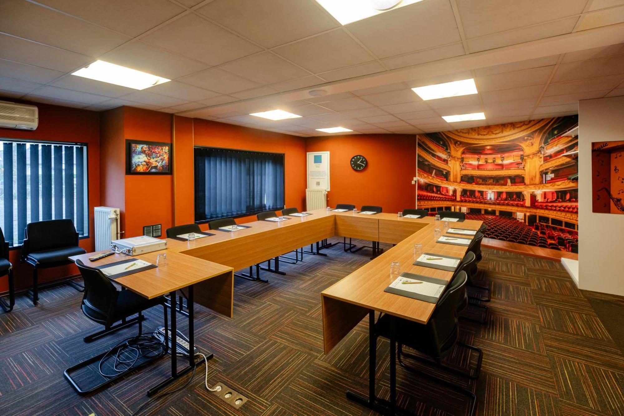 Logis Hotel Restaurant Des Acacias Lille Neuville En Ferrain Neuville-en-Ferrain Zewnętrze zdjęcie