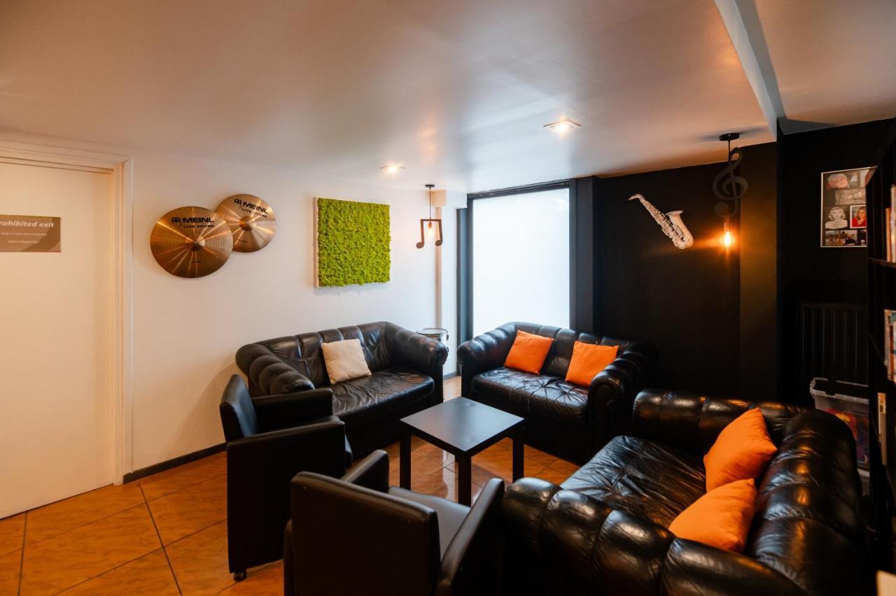 Logis Hotel Restaurant Des Acacias Lille Neuville En Ferrain Neuville-en-Ferrain Zewnętrze zdjęcie